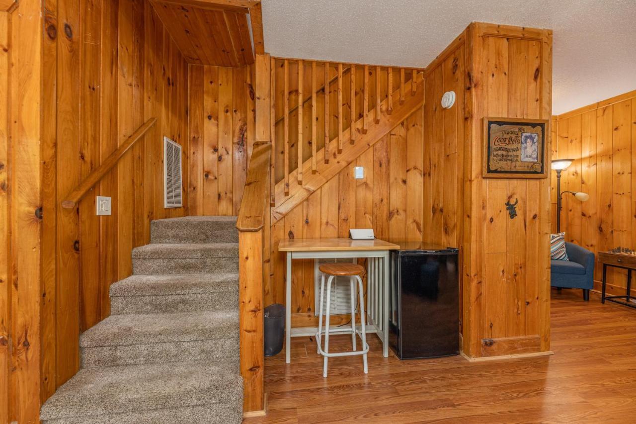 Firefly Hollow Cabin - Smoky Mountains - Soaky Mountain Water Park - Sevierville Convention Center Пиджен-Фордж Экстерьер фото